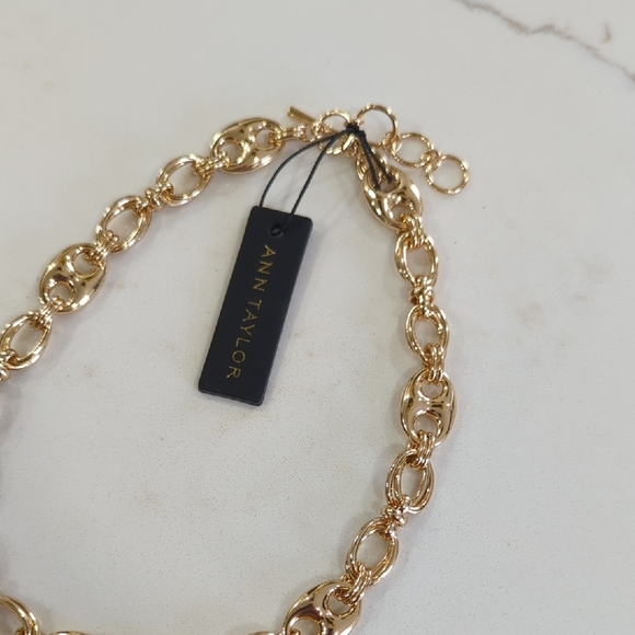 Ann Taylor Shiny Gold Link Necklace - Picture 5 of 8